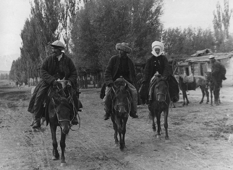 Cavaliers Kirghiz à Karakol