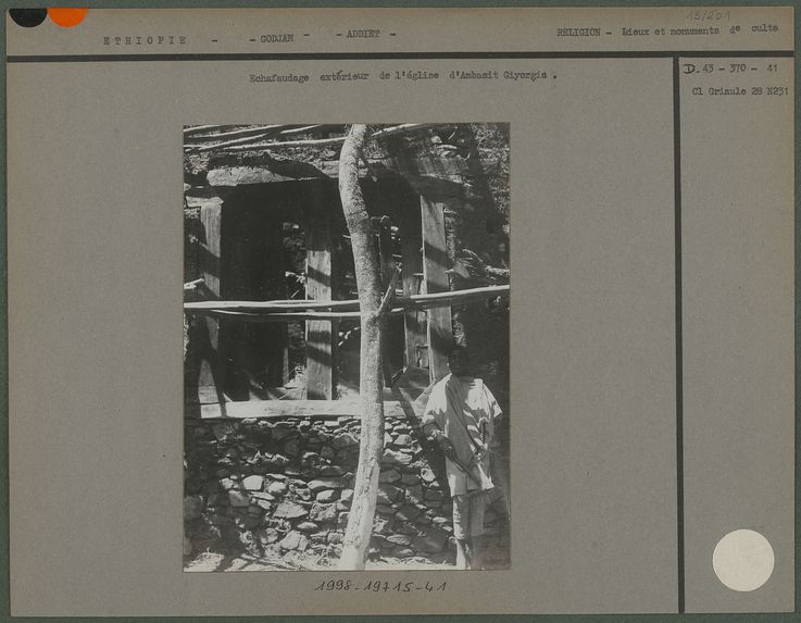 Construction de l'église Ambasit Gyiorgis