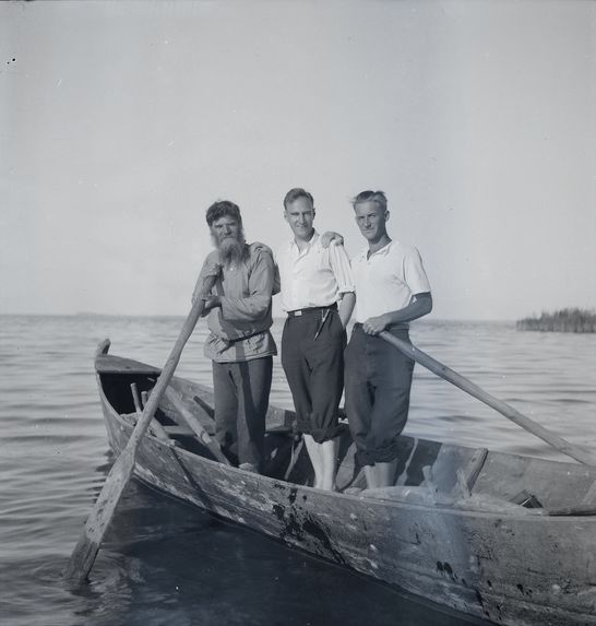 Sans titre [Léonide Zouroff et deux hommes sur une barque]