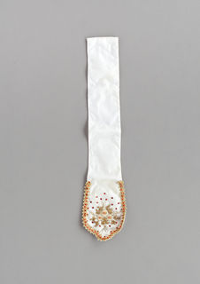 Costume de mariée : mouchoir de ceinture