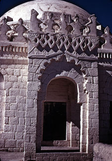 Porte d'un tombeau d'imam