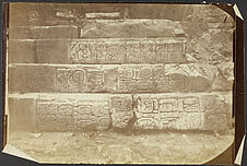 Palenque. Inscriptions sur les escaliers