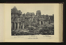Angkor-Vat : cour du deuxième étage