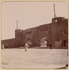 Bakou, entrée de la forteresse, palais des Khans