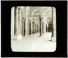 Kairouan. Intérieur du dôme de la Grande mosquée