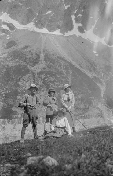 Oncle Henri Aiguilles Chamonix Cervin