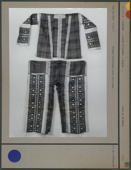 Costume traditionnel kurde pour homme