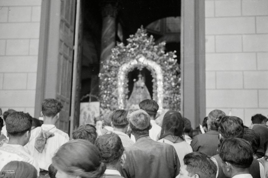 Sans titre [ bande film de six vues concernant la fiesta grande de la Virgen Morena à Andacollo]