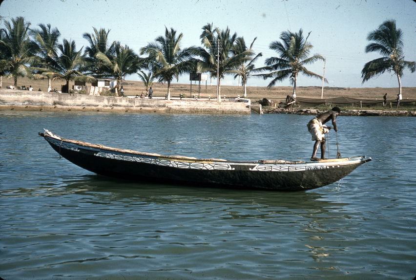 Pirogue à Elmina