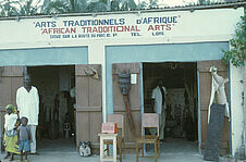 Sans titre [un magasin d'art africain]