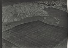 Vue aérienne d'un fort de l'âge du fer avec enclos attenant, dit Alfred's…