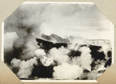 Volcan Taal en éruption