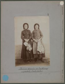 Femmes mariées de Csathoszeg