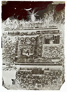 Palais des nonnes à Uxmal, bas-relief de l’indien