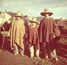 Trois hommes. Hacienda de Quilcate