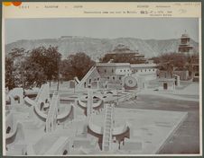 Observatoire dans une cour du Palais, Jaipur