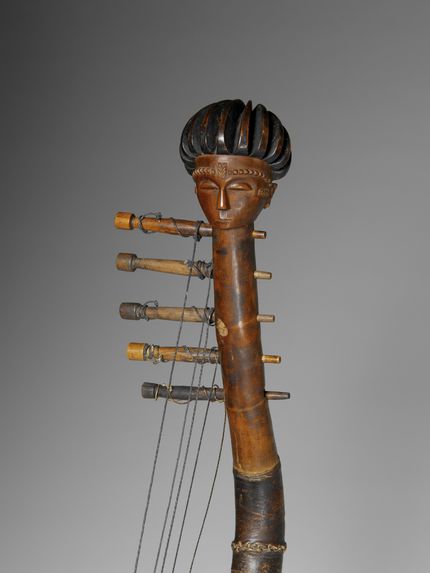 Harpe arquée