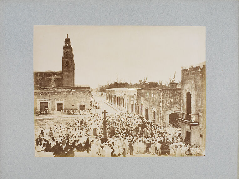 Mérida, rue pendant une procession