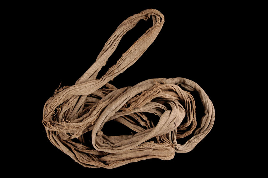 Matériel pour l'impression à la planche : Pièce de tissu servant de joint entre le chaudron et la cuve, hinsa