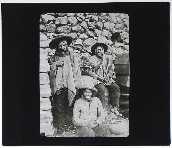 Arequipa [portrait de trois hommes]