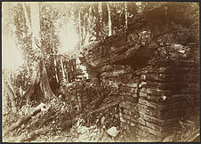 Palenque. Intérieur d’édifices en ruines