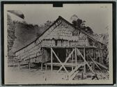 Altes haus des long-glathäuptlings in Batu Sala