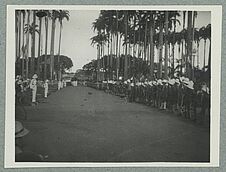 Boys-scout au cours d'une prise d'arme place des Palmistes à Cayenne