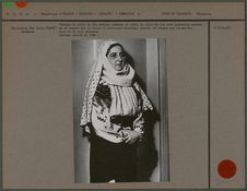 Costume du début du XXe siècle : chemise et voile en toile de lin